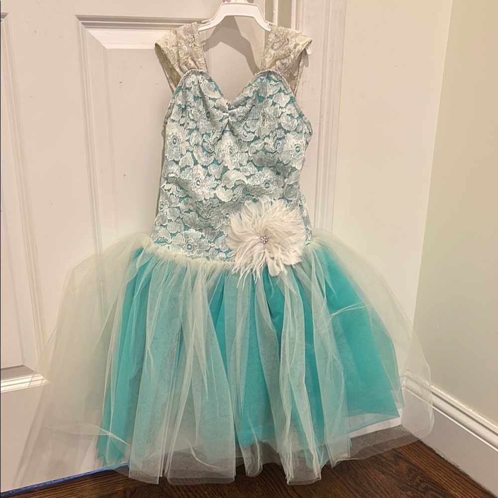 Beautiful kids dance costume